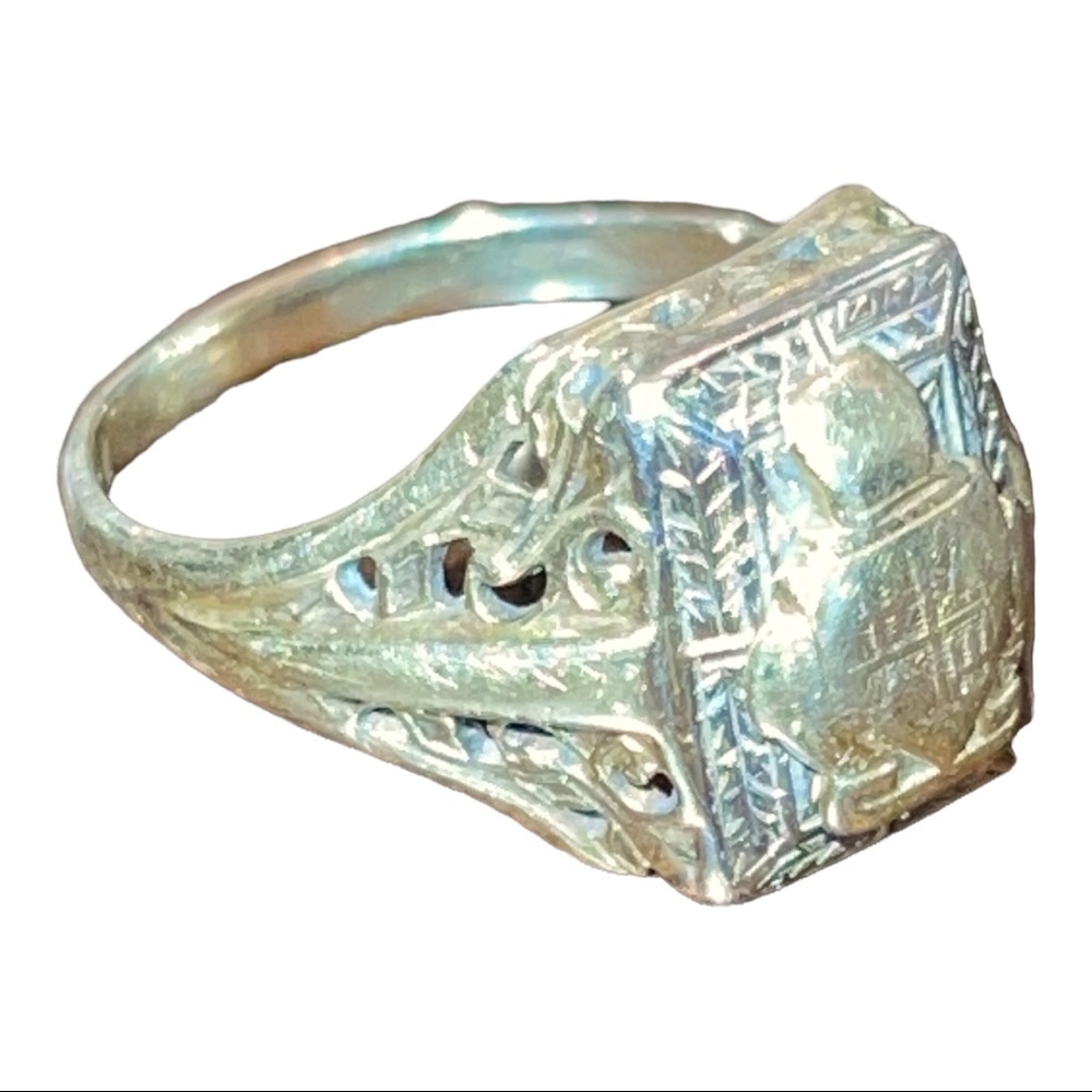 UNISEX GOLD SIGNET RING - Rock ‘n Roll Heirloom Nash Family Collection - Size 7